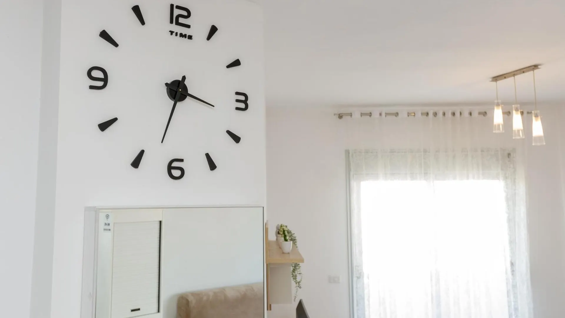 Gus Apartament Vlorë 0*,