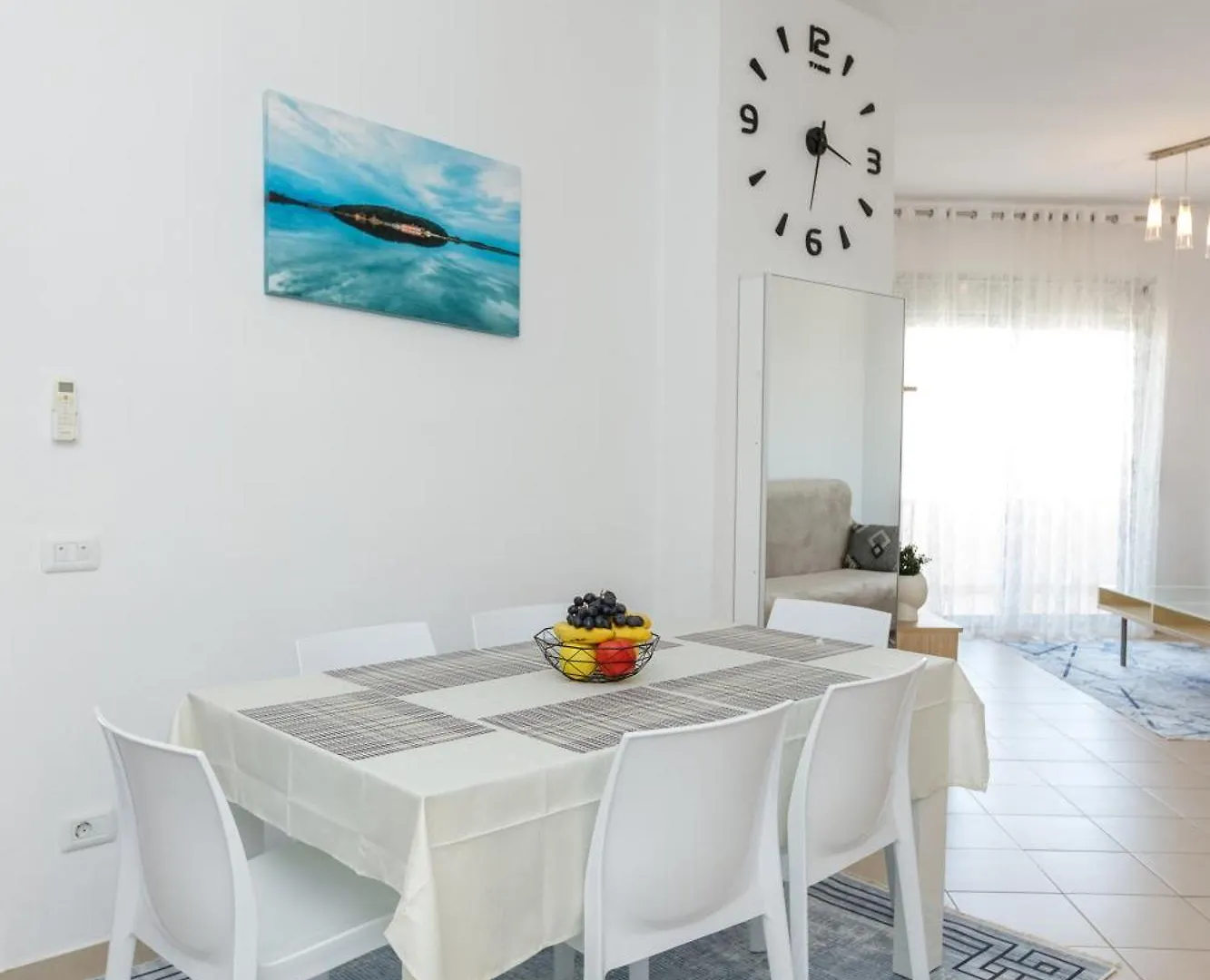 Gus Apartament Vlorë 0*,