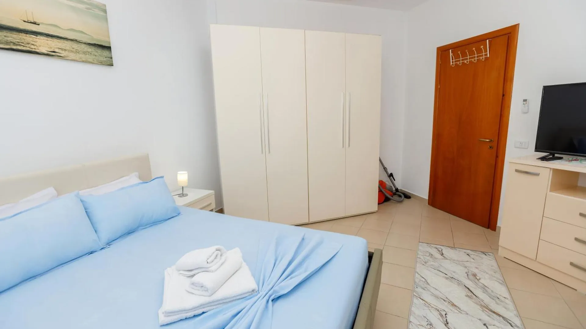 Gus Apartament Vlorë