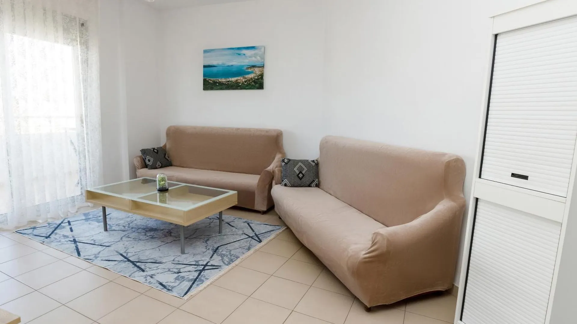 Gus Apartament Vlorë 0*,  Albânia